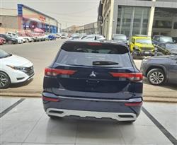 ميتسوبيشي اوتلاندر